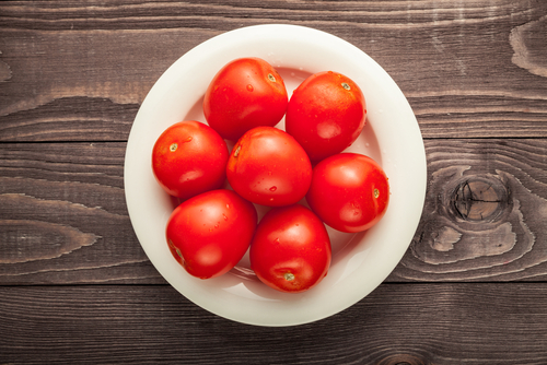 トマト 赤い 色素 理由